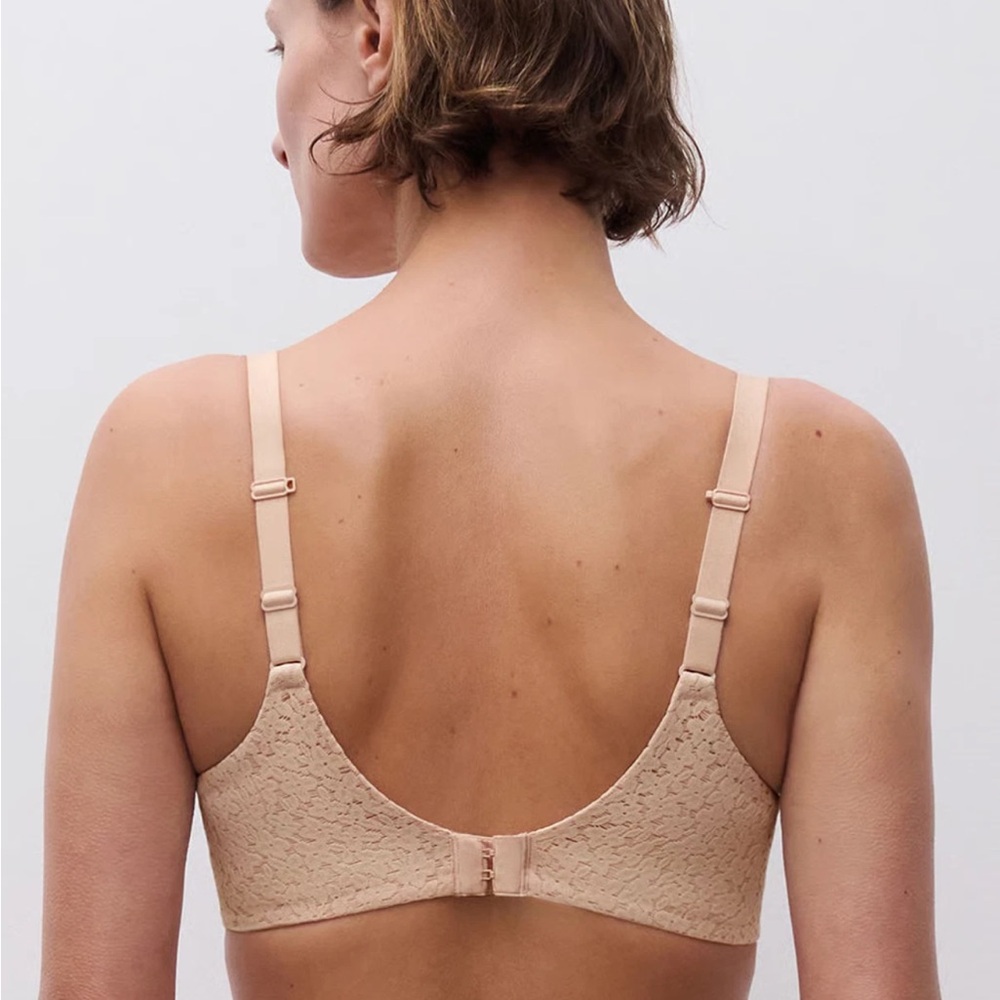 Chantelle Norah Comfort Smooth Sweetheart T-Shirt Bra - Nude Blush 30DDDD - Picture 3 of 7